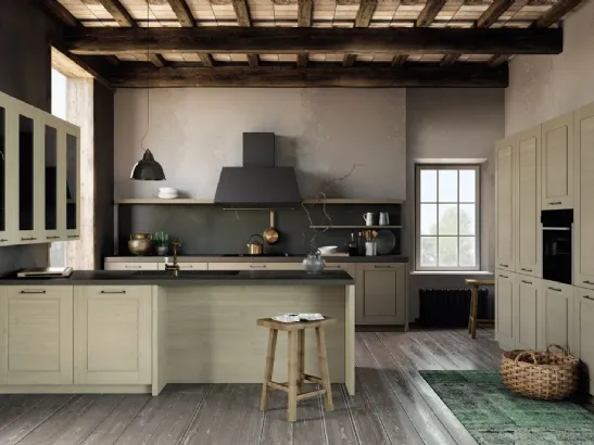 Cucina Moderna con penisola Cottage in legno di abete spazzolato di Fratelli Mirandola